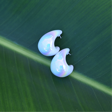 Load image into Gallery viewer, Sidelined Earrings