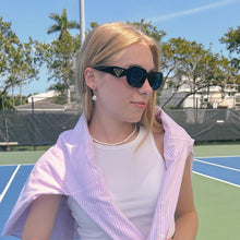 Load image into Gallery viewer, Coin Pearl Huggies