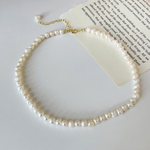 Load image into Gallery viewer, Favorite Pearl Necklace
