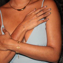 Load image into Gallery viewer, Luster Hand Chain