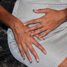 Load image into Gallery viewer, Luster Hand Chain