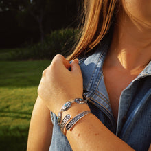 Load image into Gallery viewer, Greta Cuff
