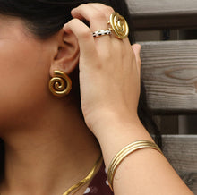 Load image into Gallery viewer, Shivani Bangles
