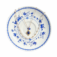 Load image into Gallery viewer, Daisy Jones Necklace
