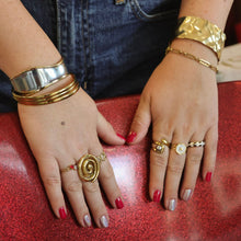 Load image into Gallery viewer, Shivani Bangles

