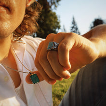 Load image into Gallery viewer, Men&#39;s Turquoise Necklace
