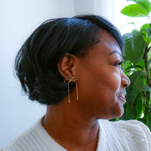 Load image into Gallery viewer, Simple Bow Earrings
