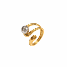 Load image into Gallery viewer, Traveller Ring
