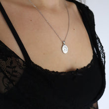 Load image into Gallery viewer, Botticelli Necklace
